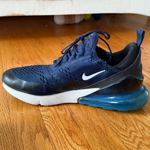 Nike Air Max 270 - Picture 7 of 10